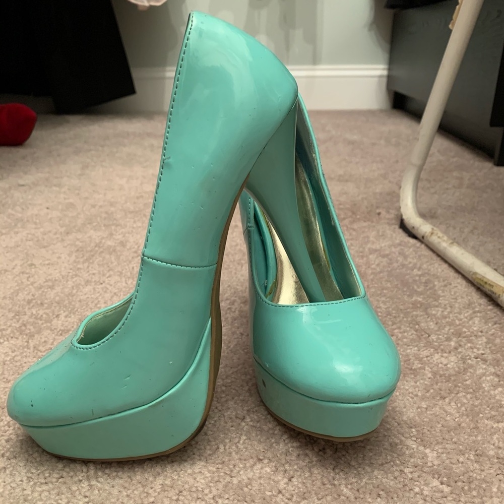 NEVER BEEN WORN! Mint Green Charlotte Russe Heels!